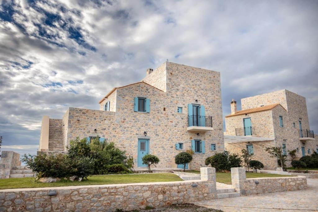 Villa Elemani *