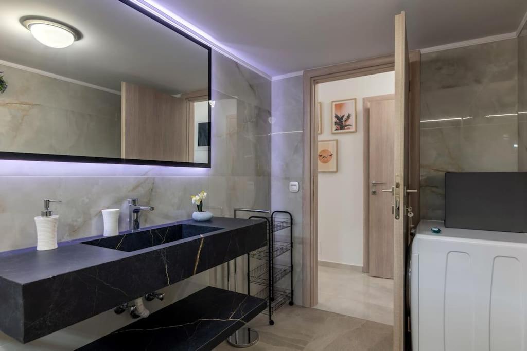 Luxury Four Season By The Sea Apartment Gazi