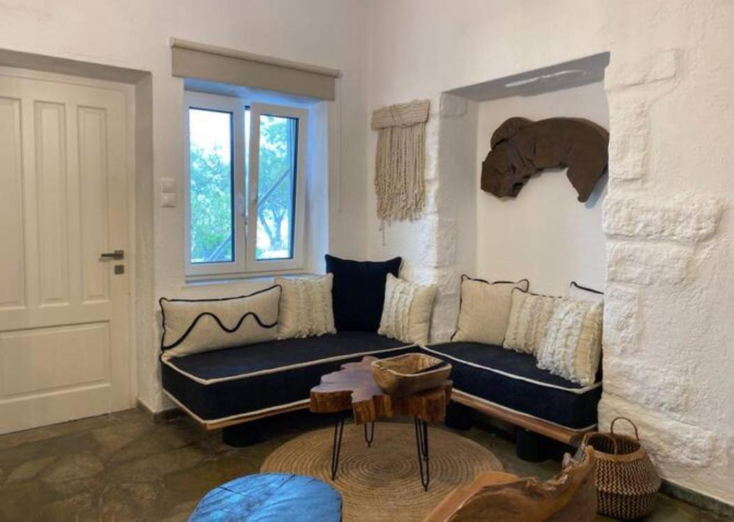Apartment Papikinou Bay Adamantas (Milos)