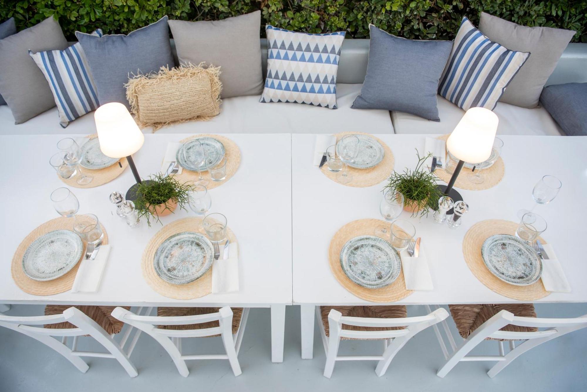 Apartment White