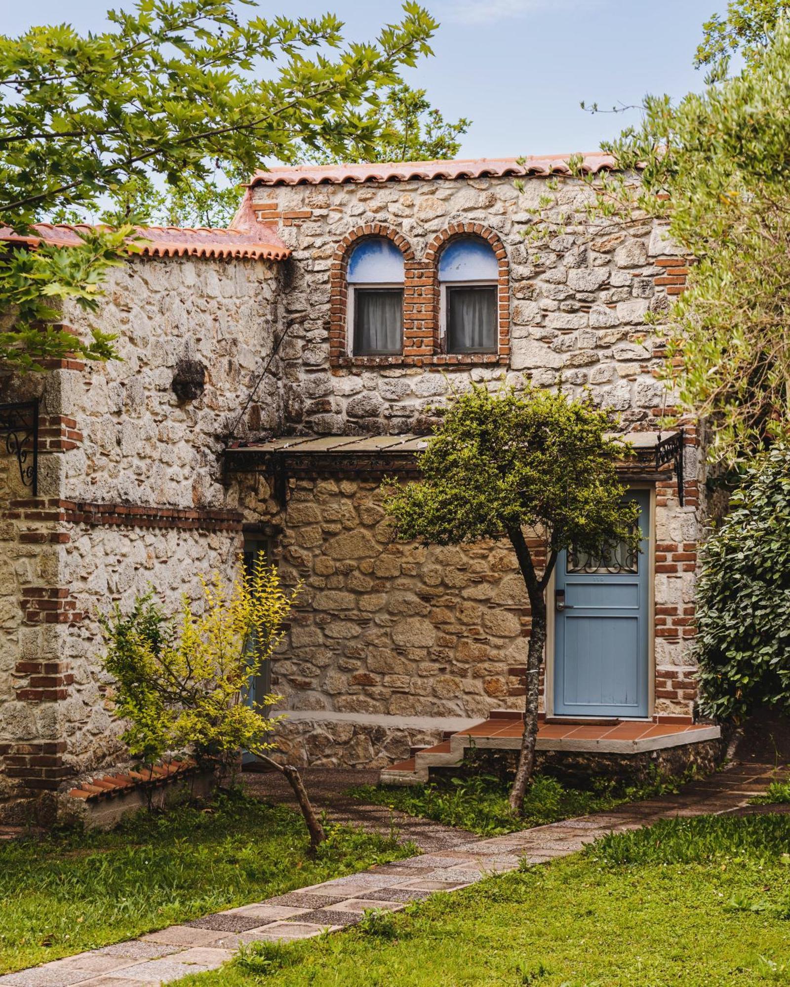 Hotel Petrino Eco Village 4*