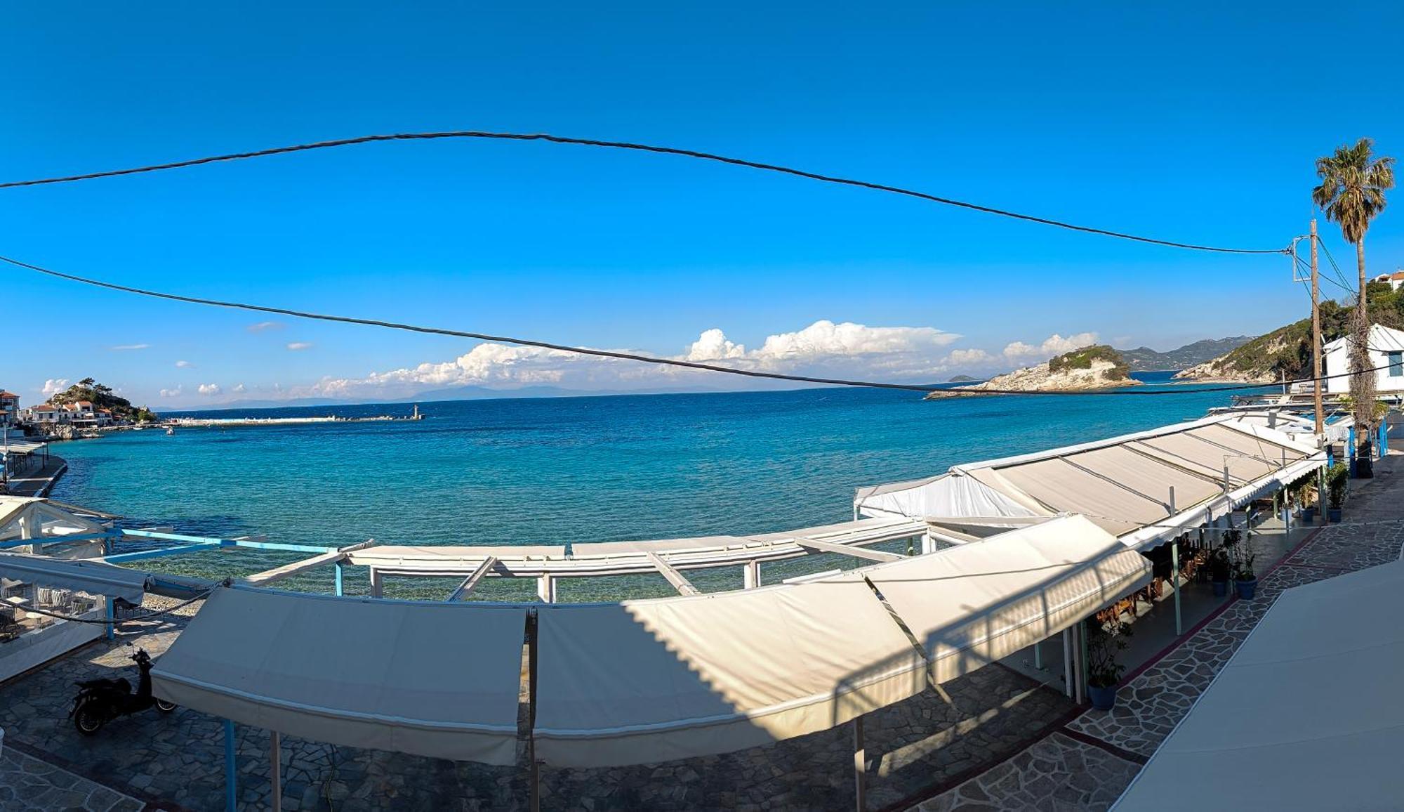 ένα παράθυρο στο αιγαίο.