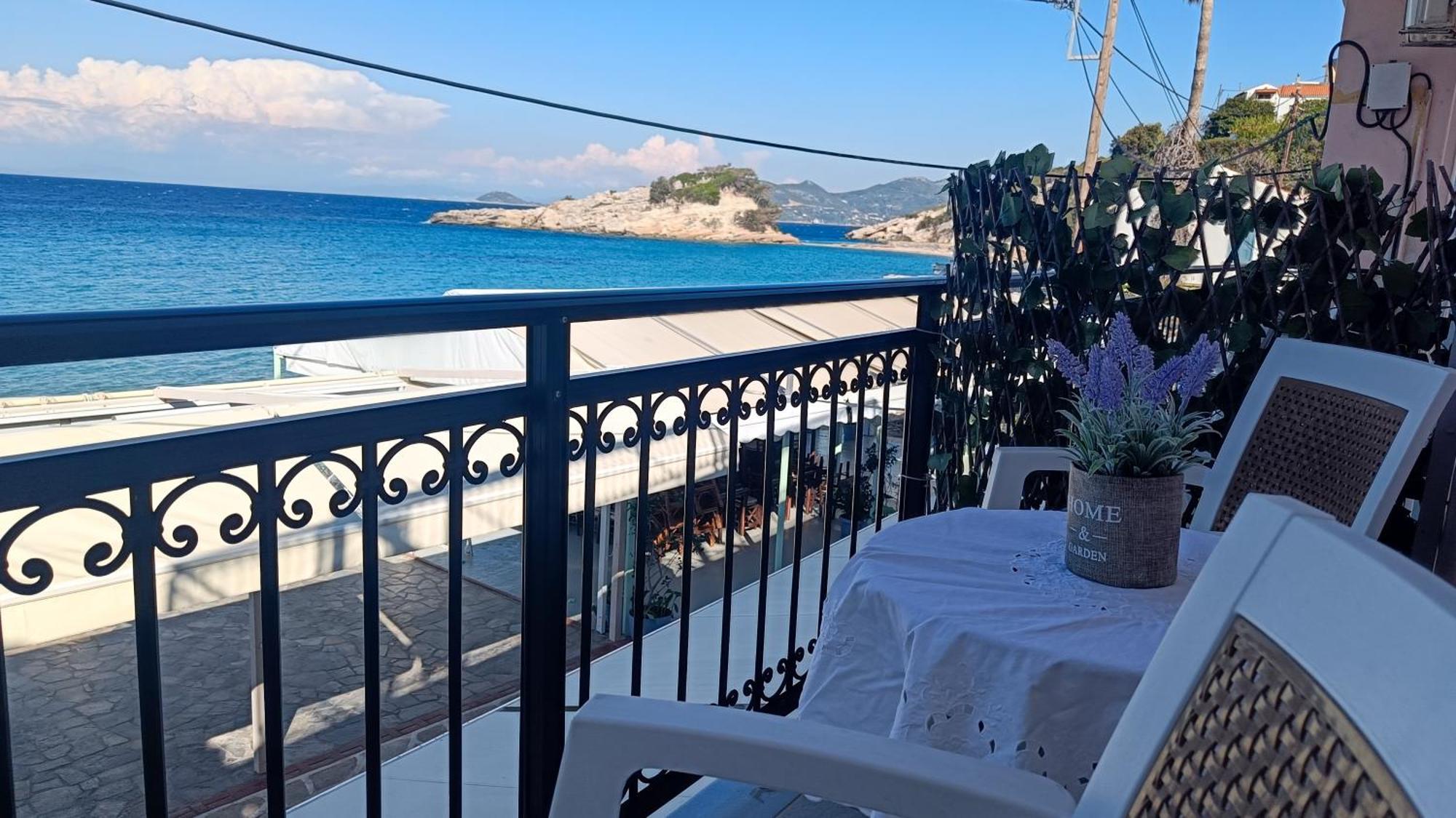 Apartment ένα παράθυρο στο αιγαίο. *