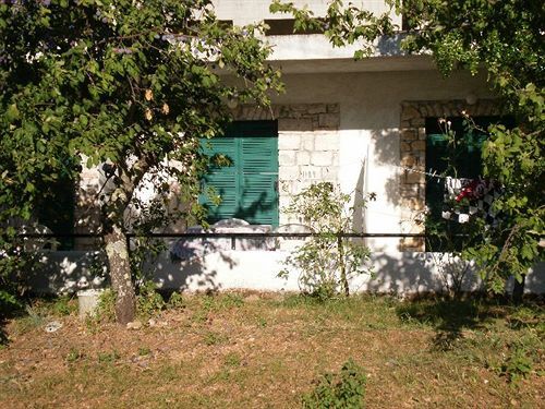 Damaskis Apartment