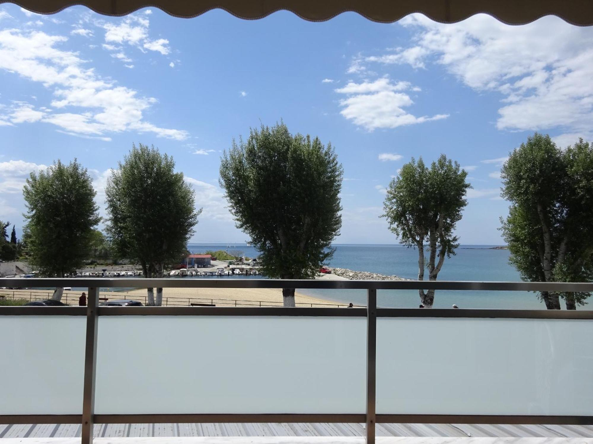 Kalamitsa Beachfront Escape Kavala