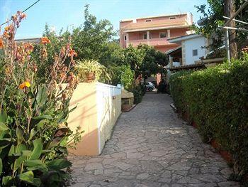 Apartment Kostas Agios Georgios Pagon