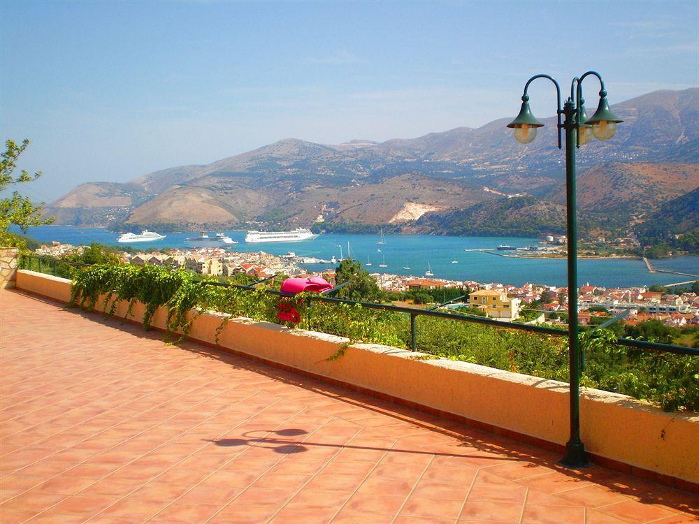 Lefteris Village