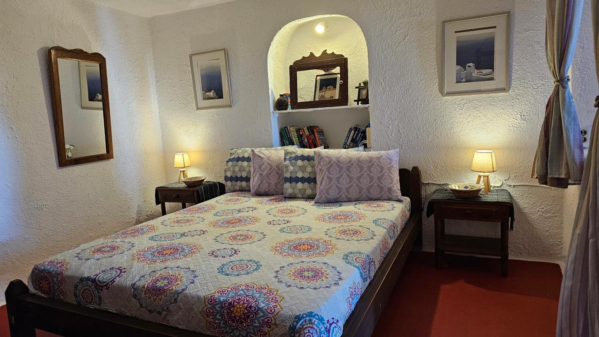 Holiday home Cactus Cave House On The Caldera *