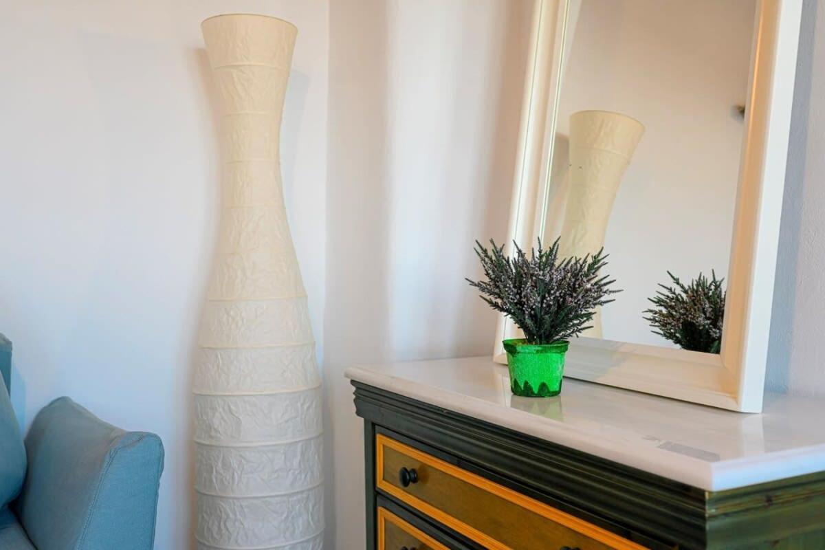 Cycladic Bliss - Uncovering Paros Seaview Gem Holiday home *