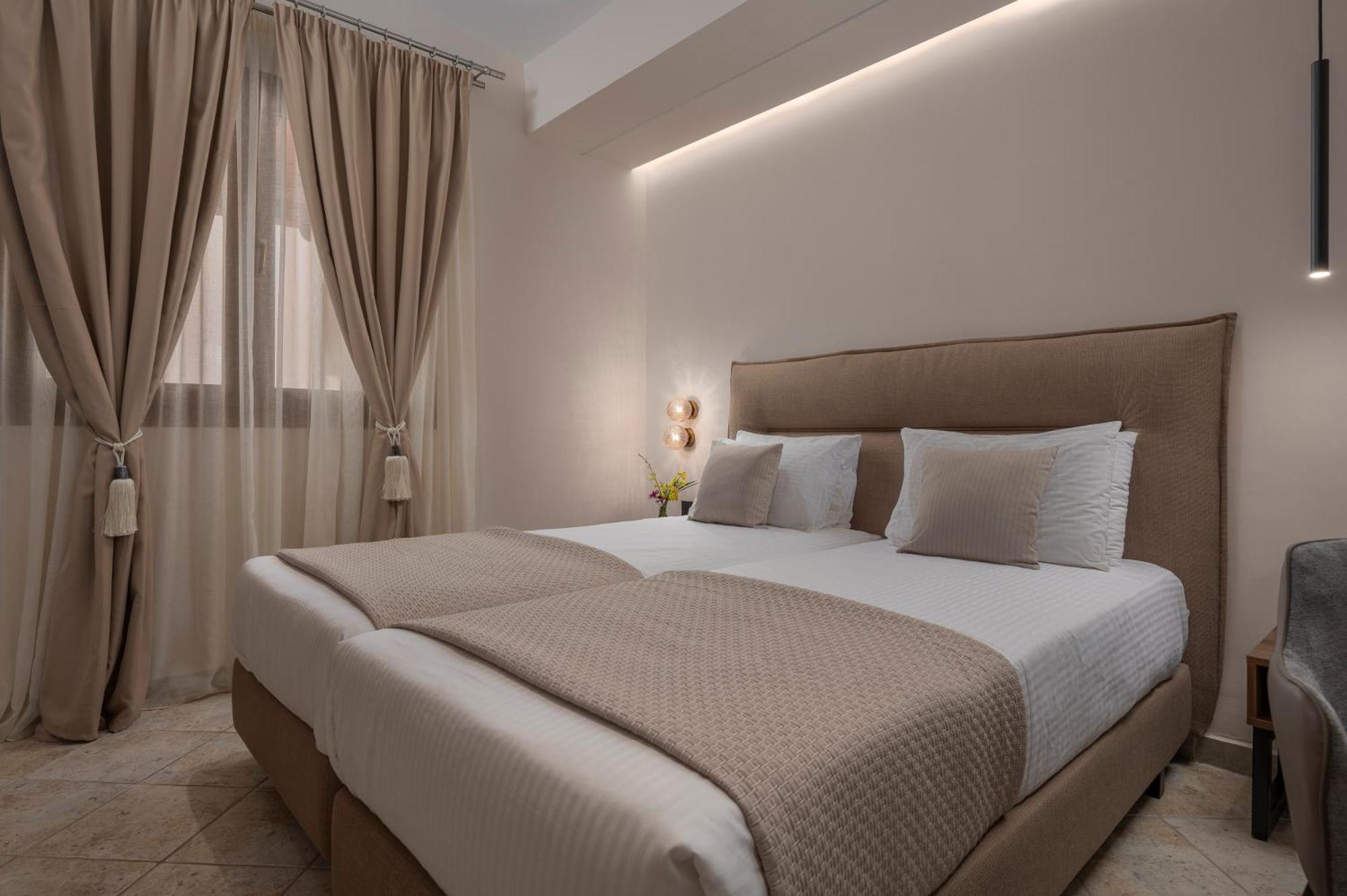 Alia Palace - Adults Only 16+