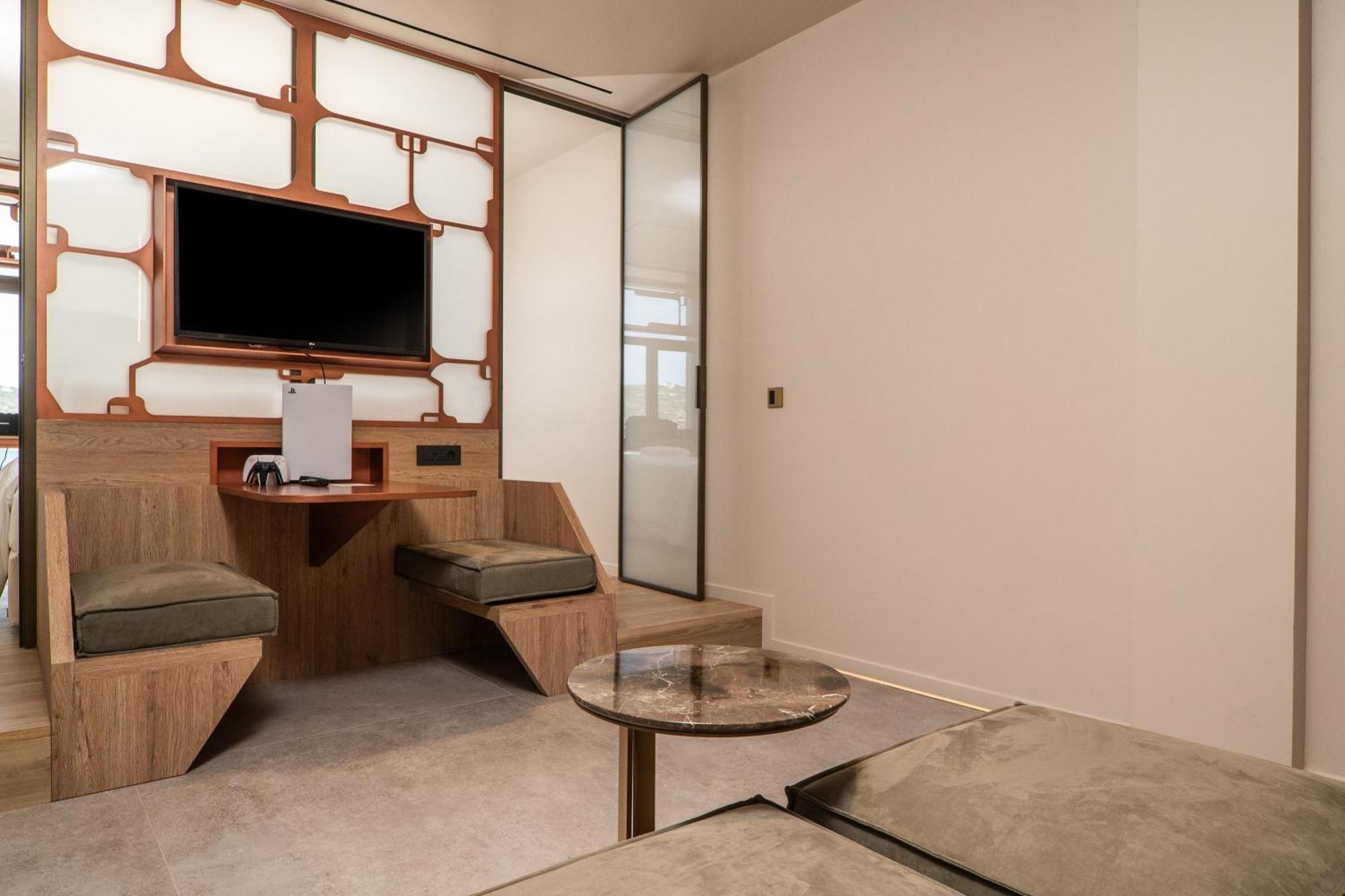 Hotel Oniros Residences Souda