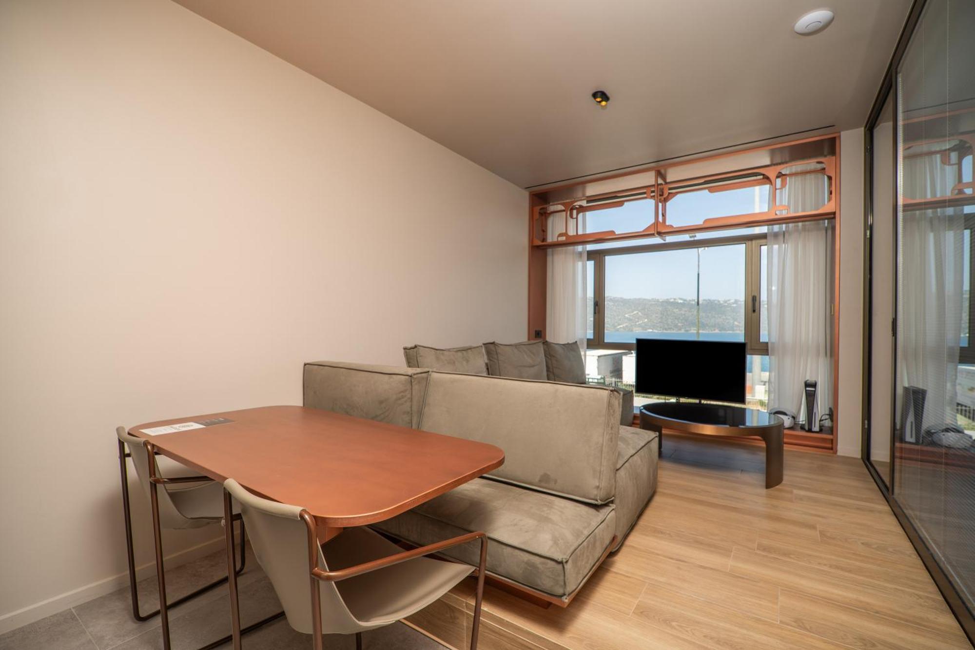 Oniros Residences 3*
