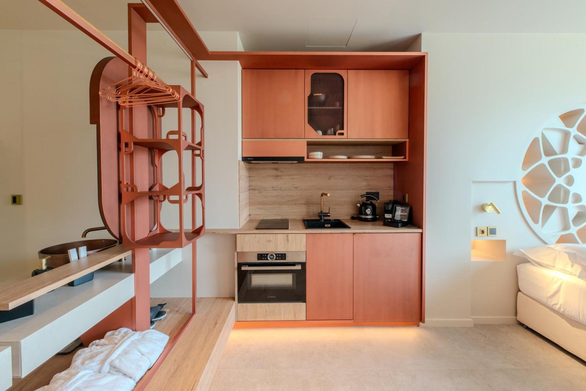 Oniros Residences Hotel 3*