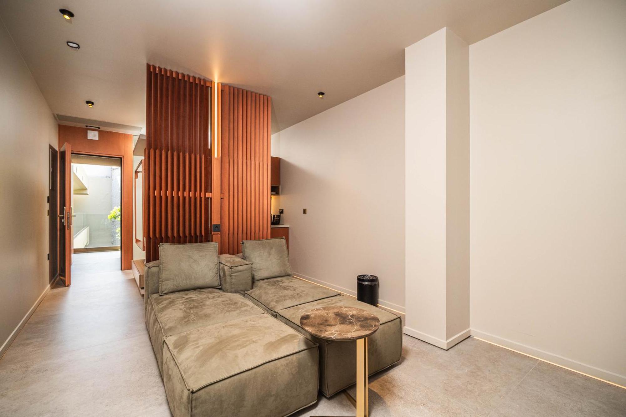 Oniros Residences 3*