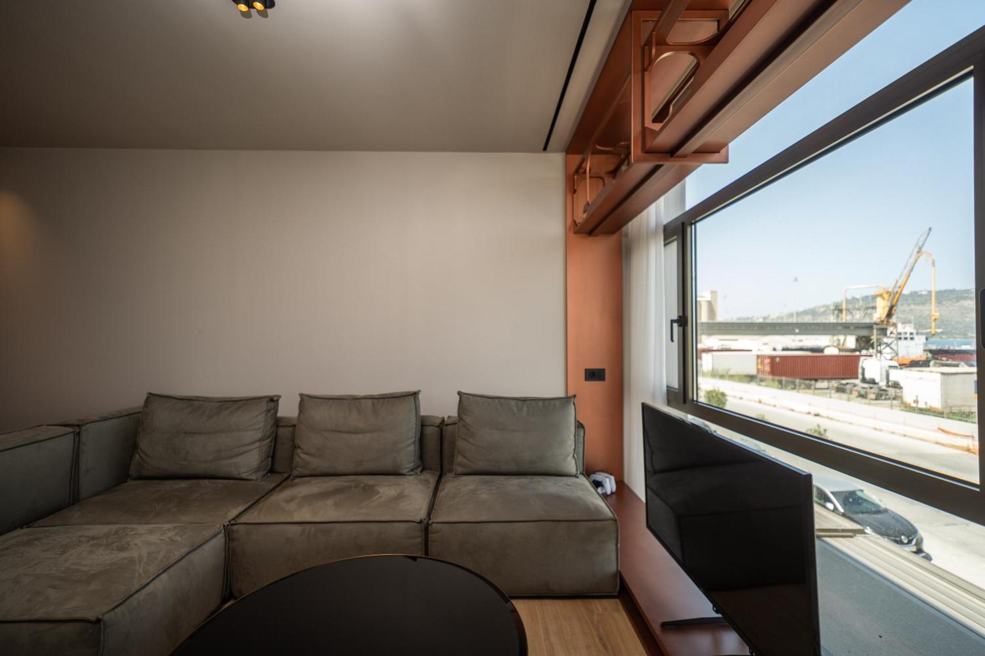 Oniros Residences 3*