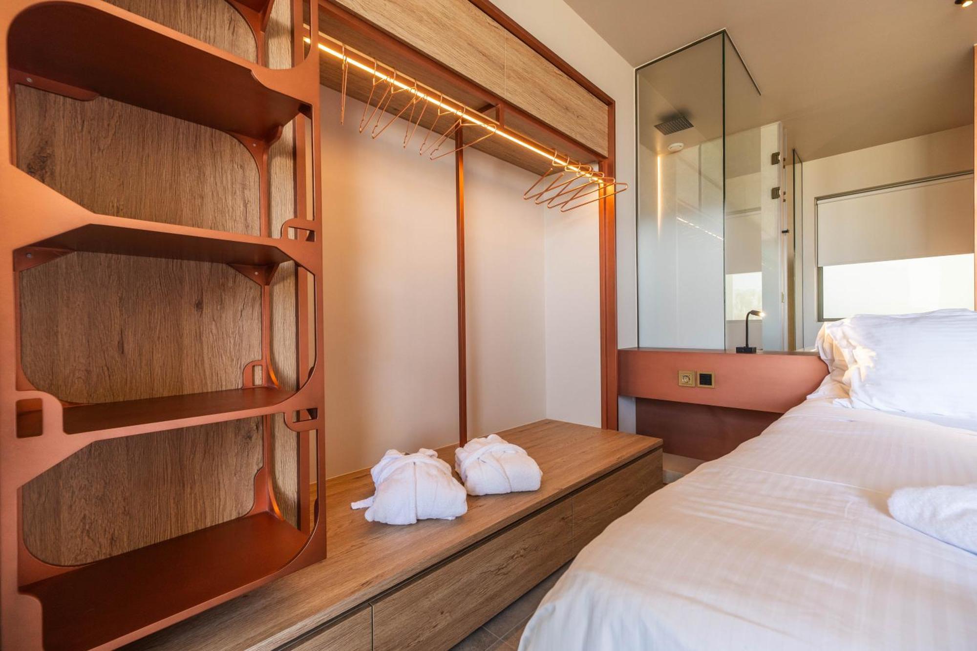 Oniros Residences Hotel Souda