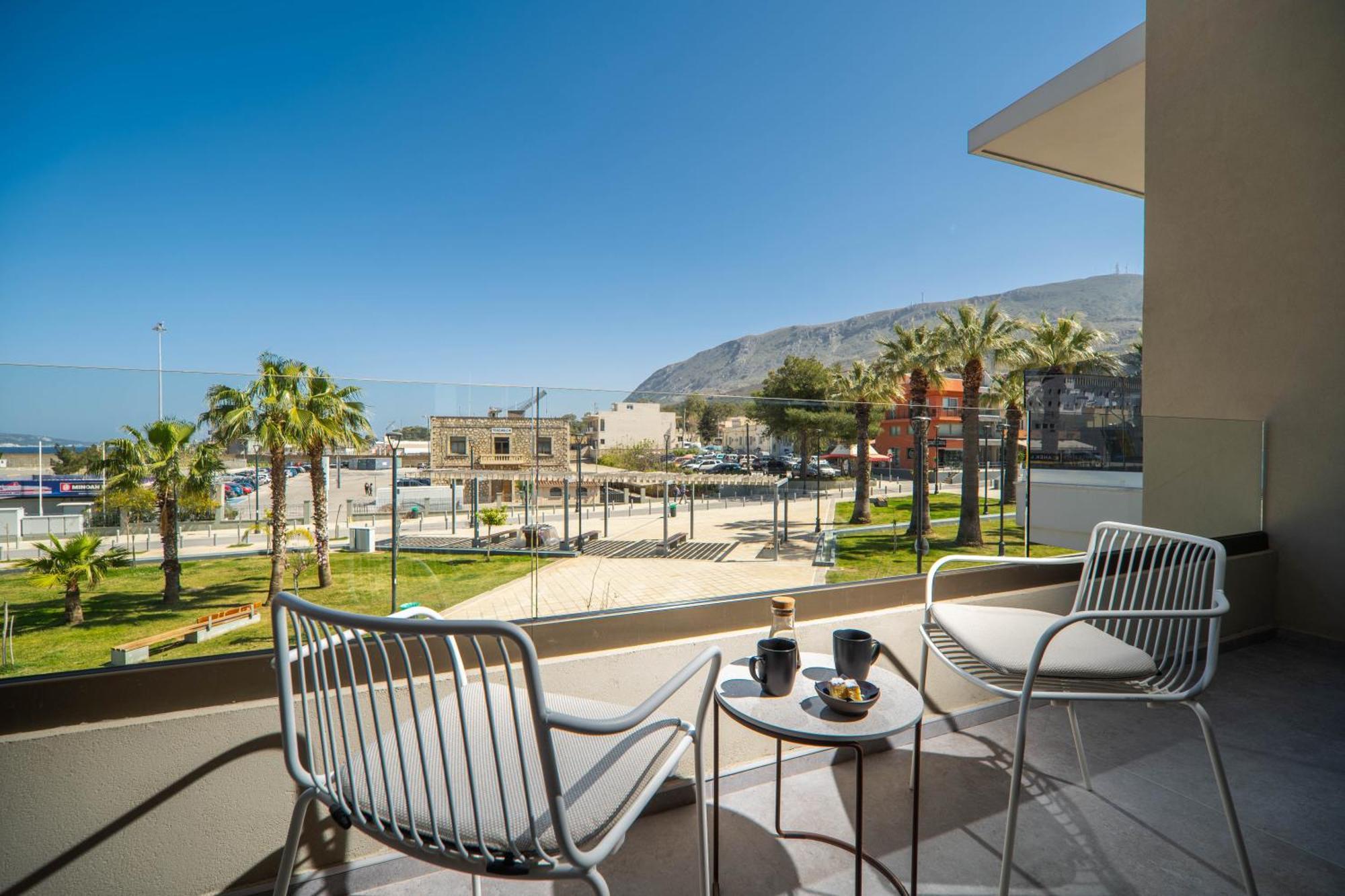 Oniros Residences Hotel