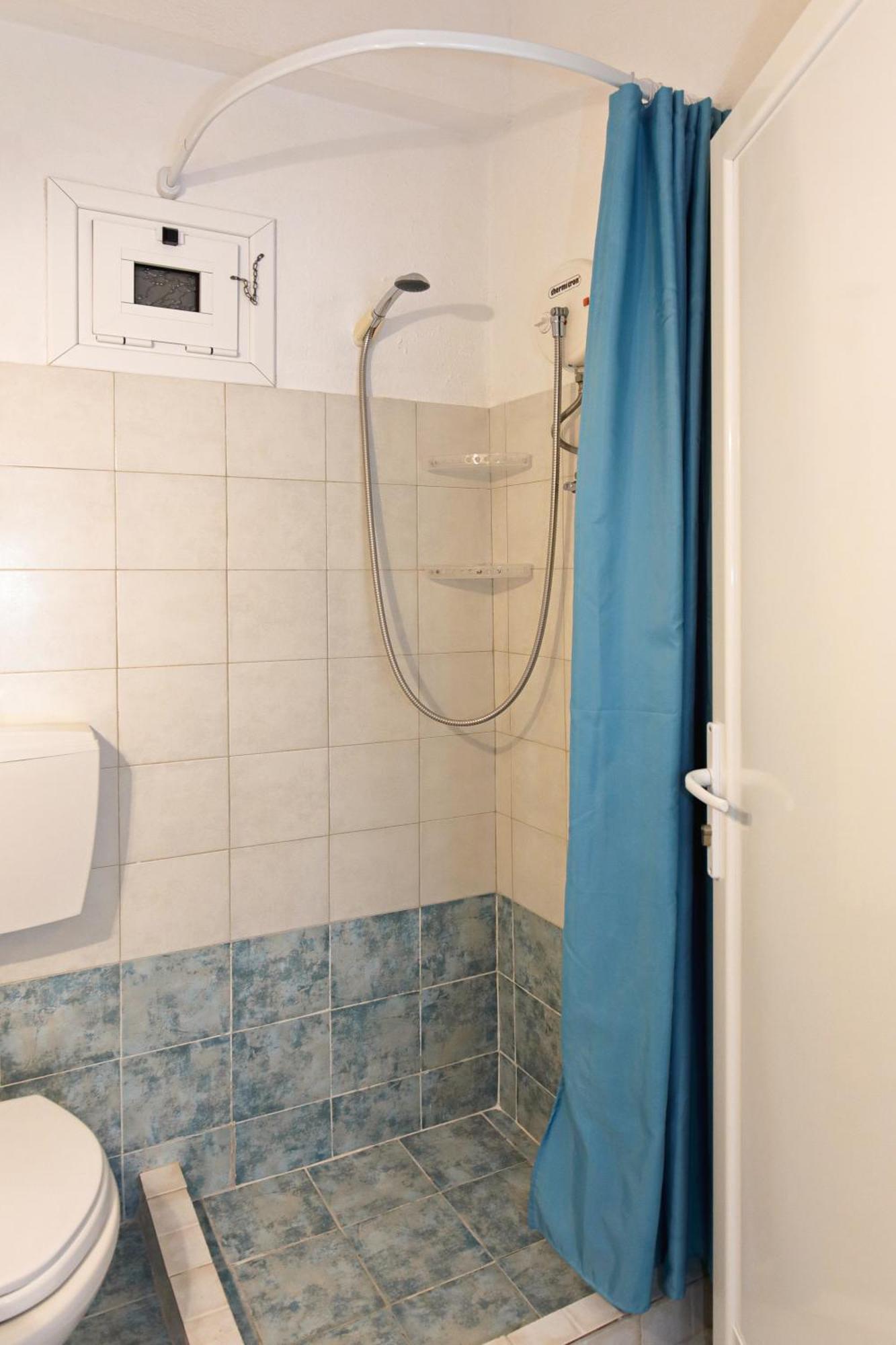 Thea Aparthotel