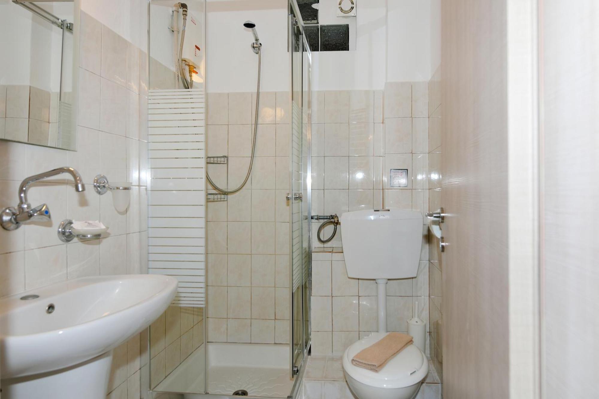 Thea Aparthotel Pyrgadikia