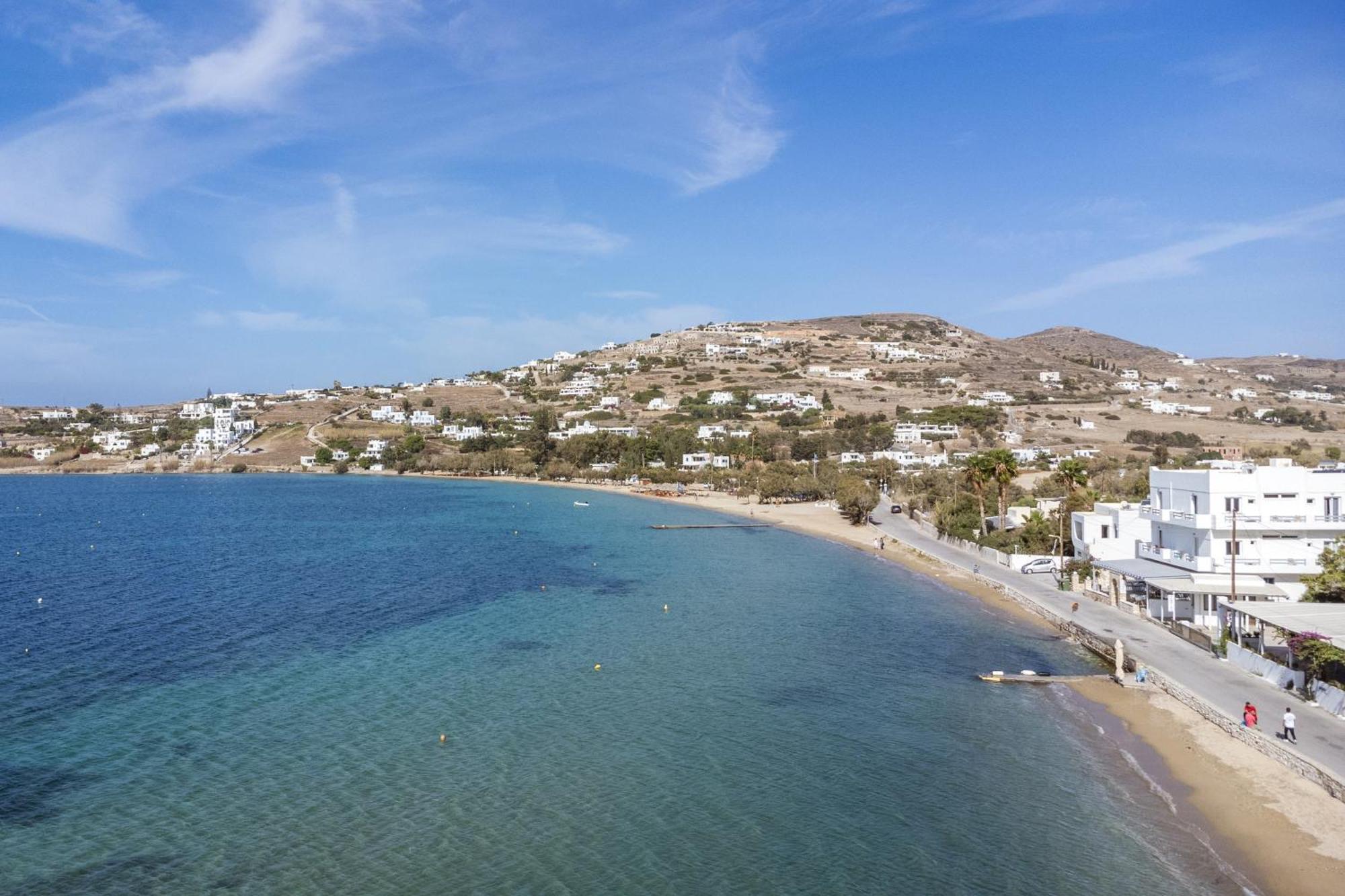 Livadia A Parikia (Paros)