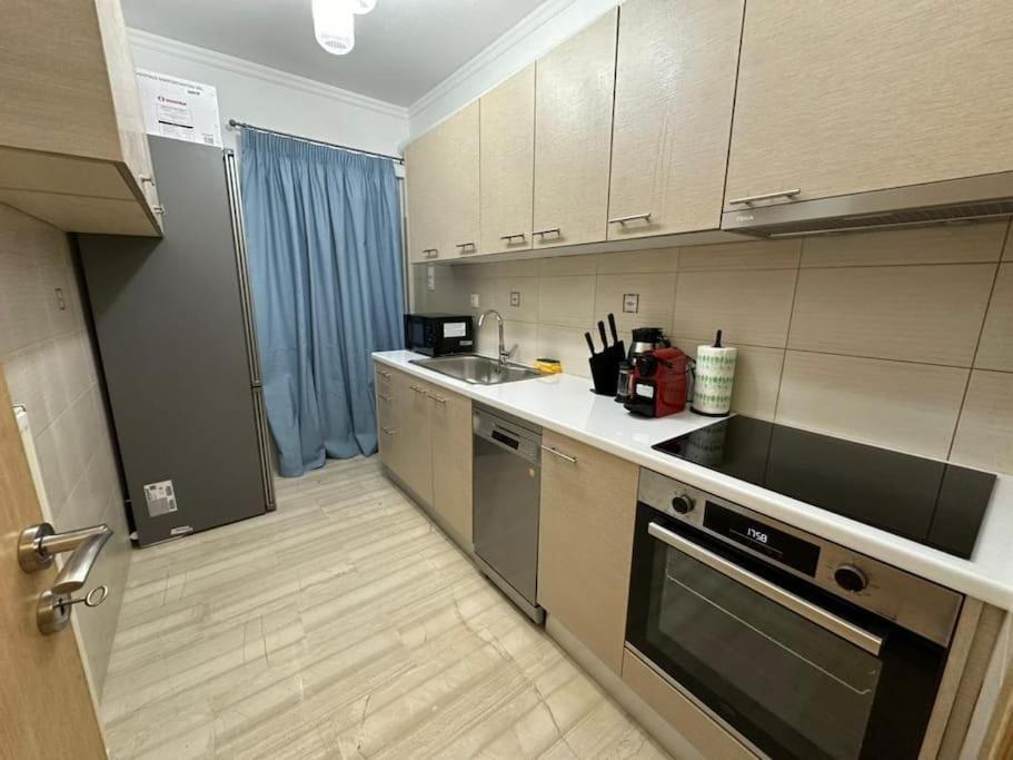 Apartment Quiet Simple Brand New Luxury By The Sea