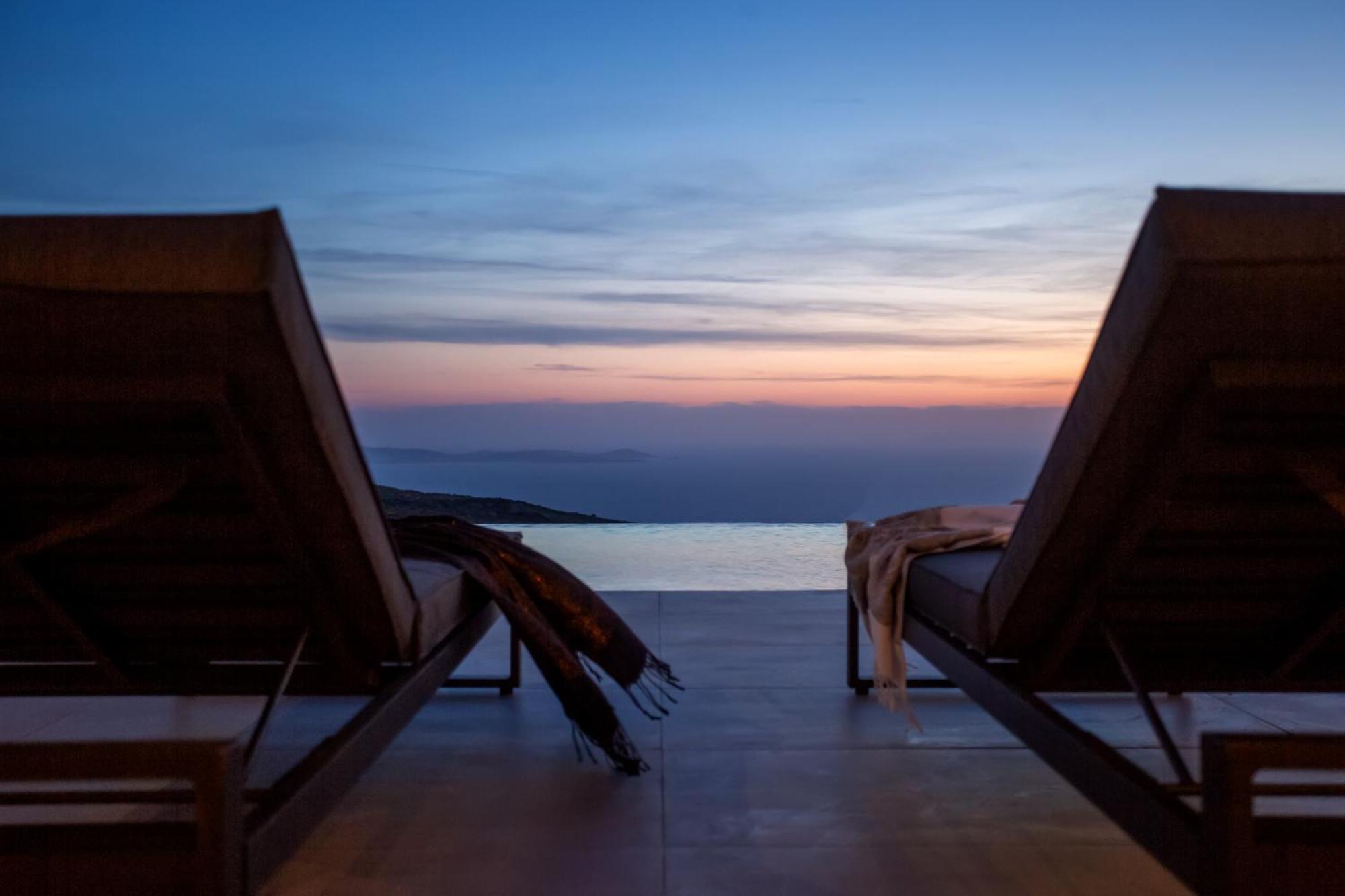 Villa Aura Seaview Sunset Pool W Night Security Guard - Six Bedrooms
