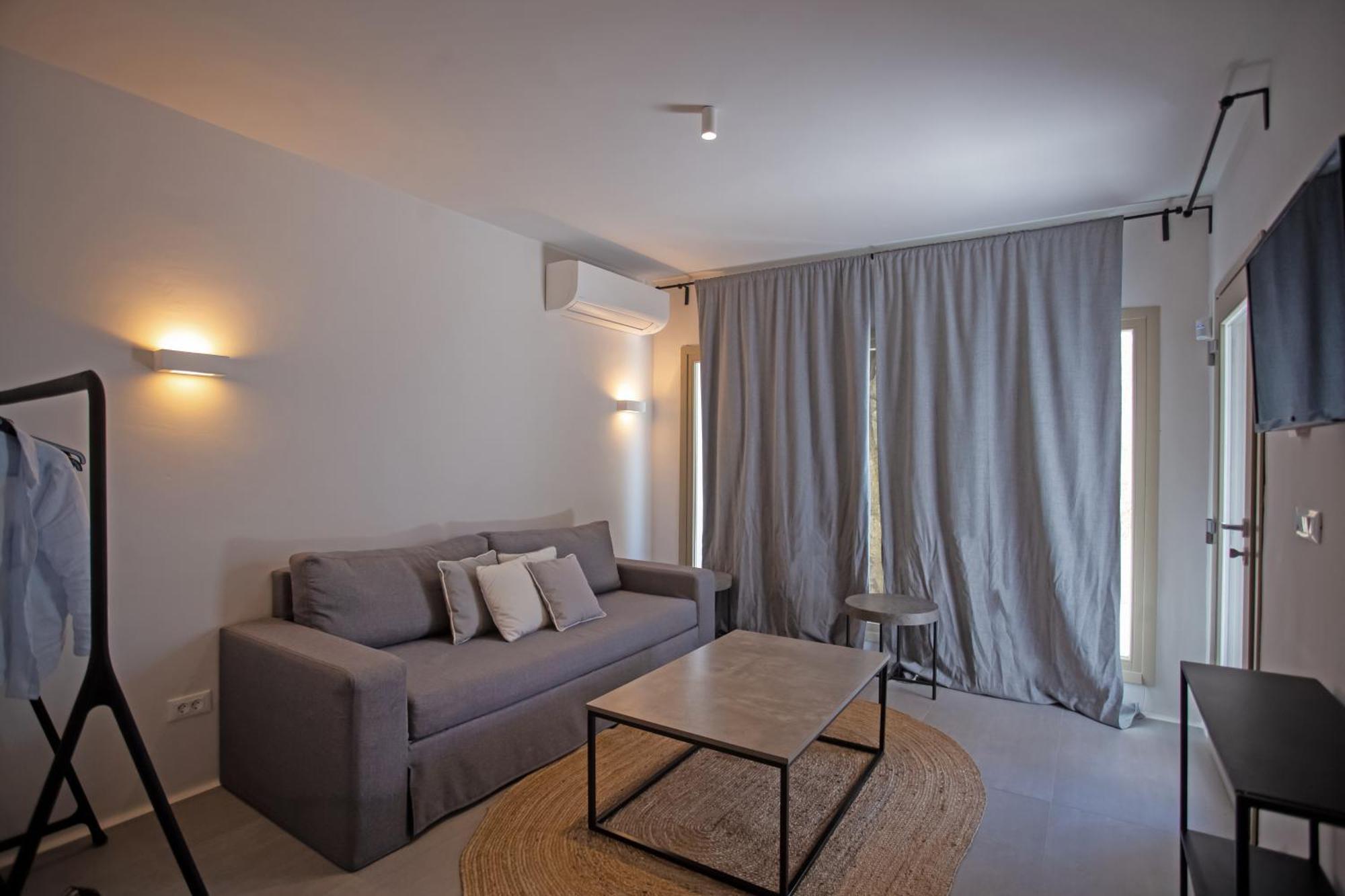 Aura Seaview Sunset Pool W Night Security Guard - Six Bedrooms Villa *