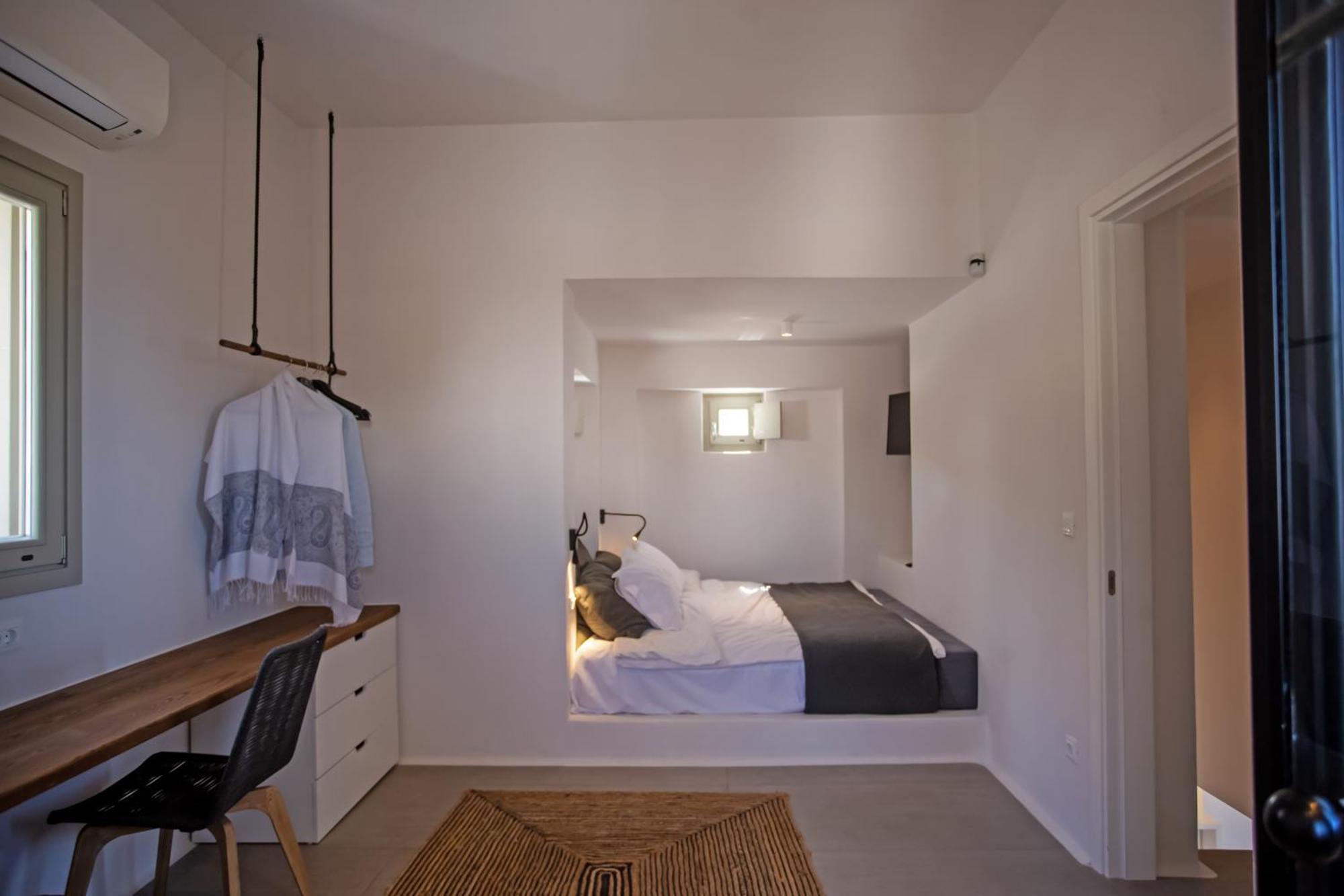 Aura Seaview Sunset Pool W Night Security Guard - Six Bedrooms * Fanari (Mykonos)