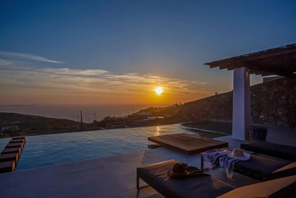 Aura Seaview Sunset Pool W Night Security Guard - Six Bedrooms