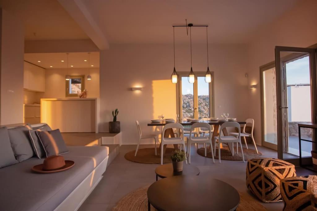 Aura Seaview Sunset Pool W Night Security Guard - Six Bedrooms Villa Fanari (Mykonos)