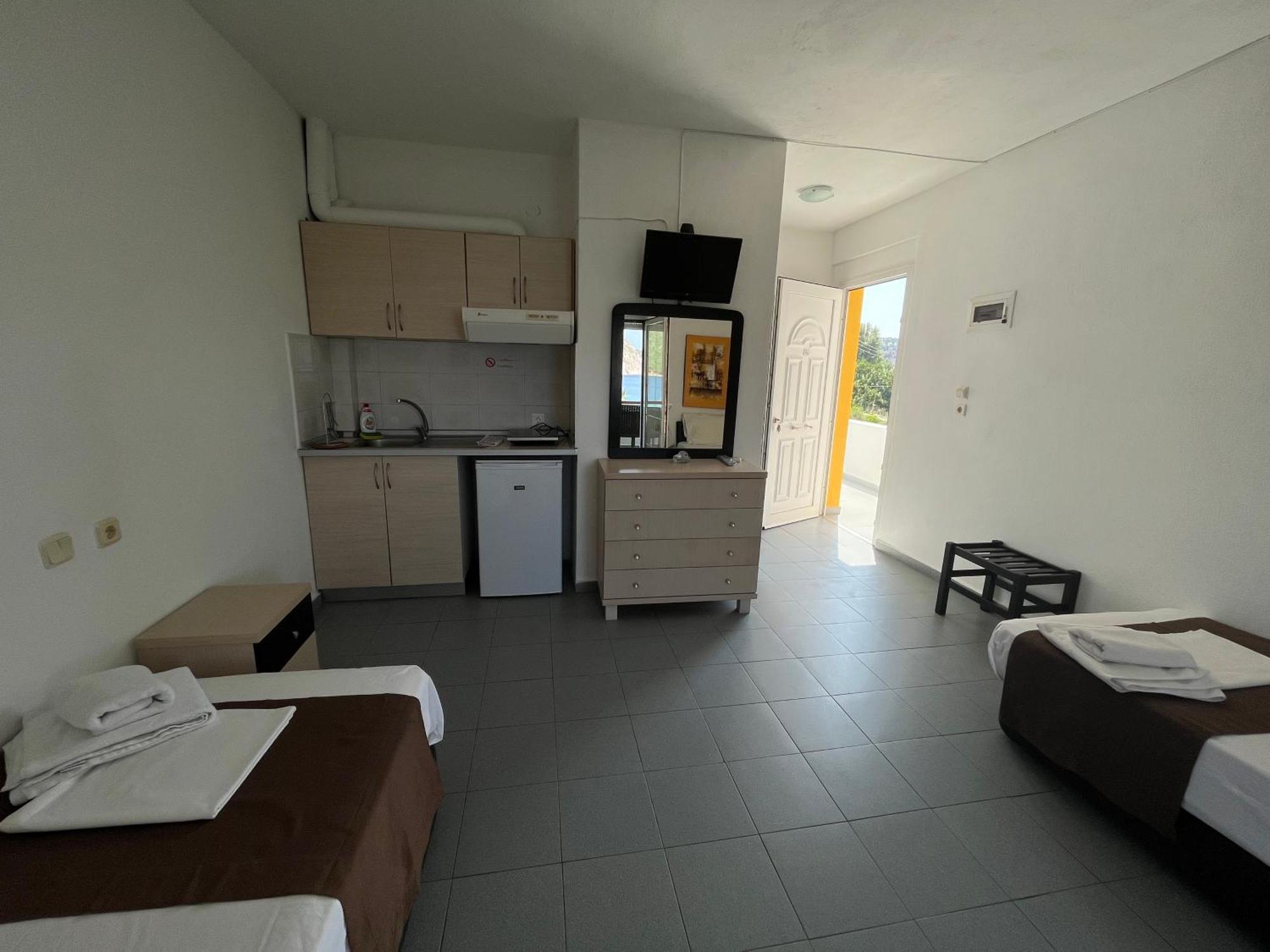 Meliton Aparthotel Porto Koufo