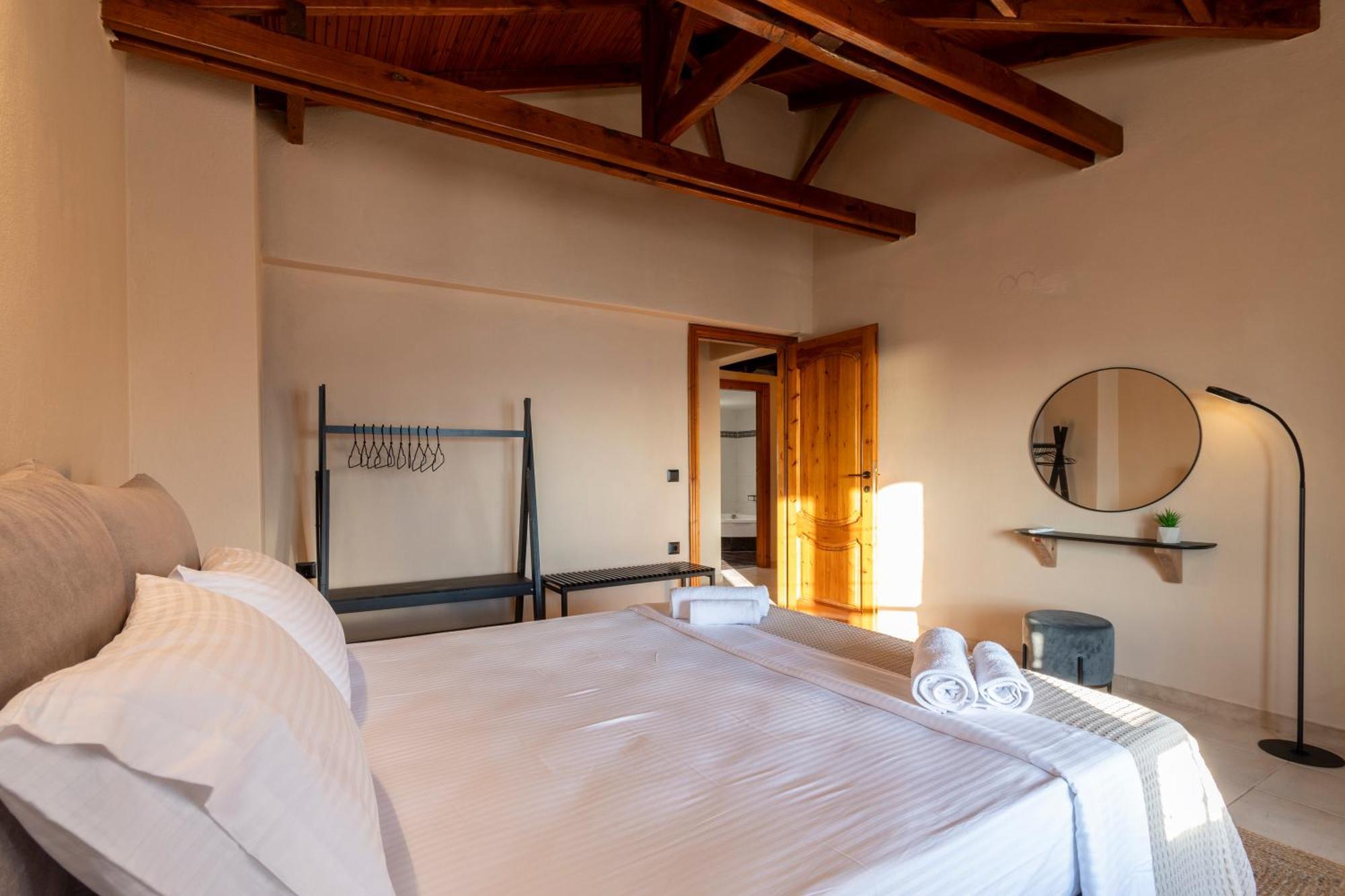 Loft From Above Apartment Neos Marmaras