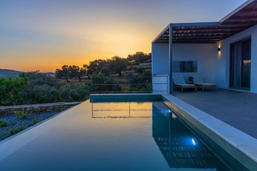 Villa Savel House *