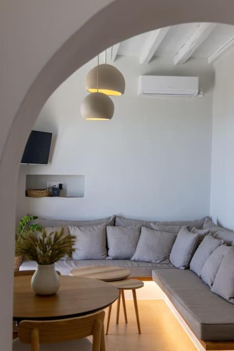 Savel House Villa *