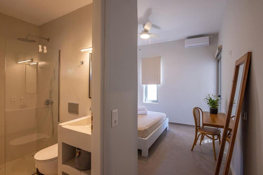 Savel House *