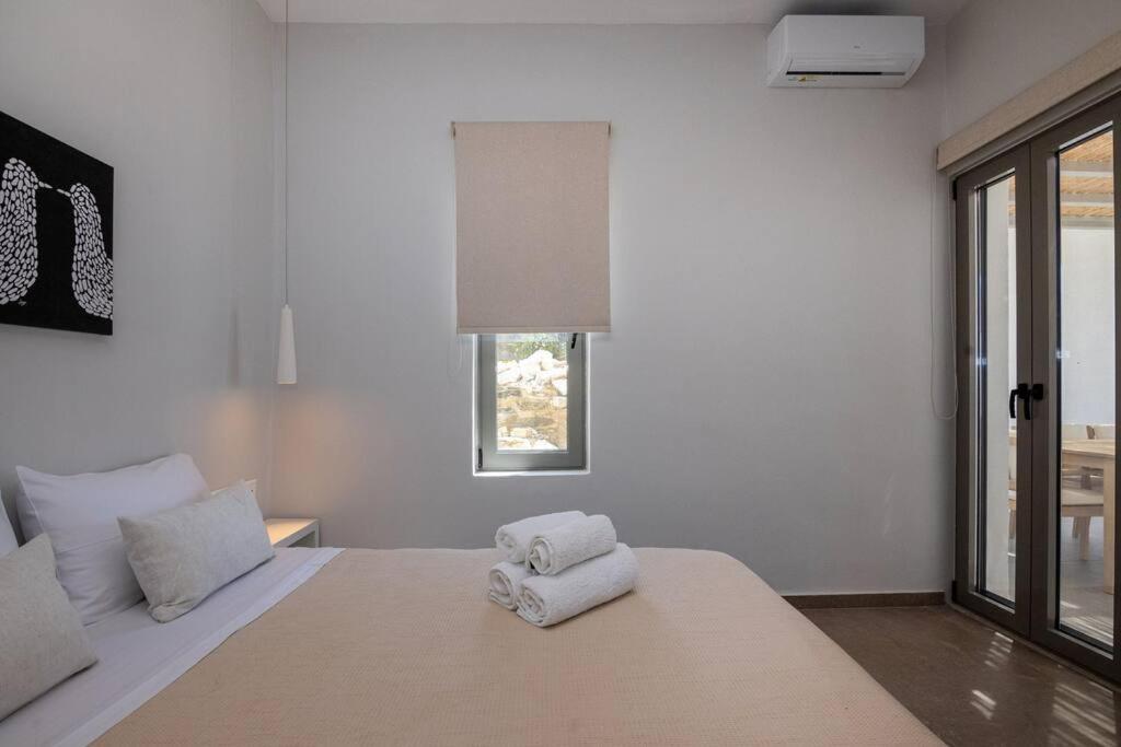 Savel House Villa