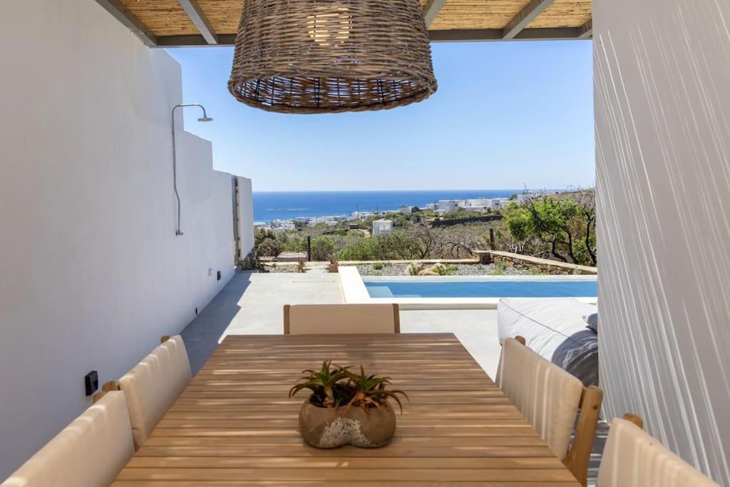 Savel House *