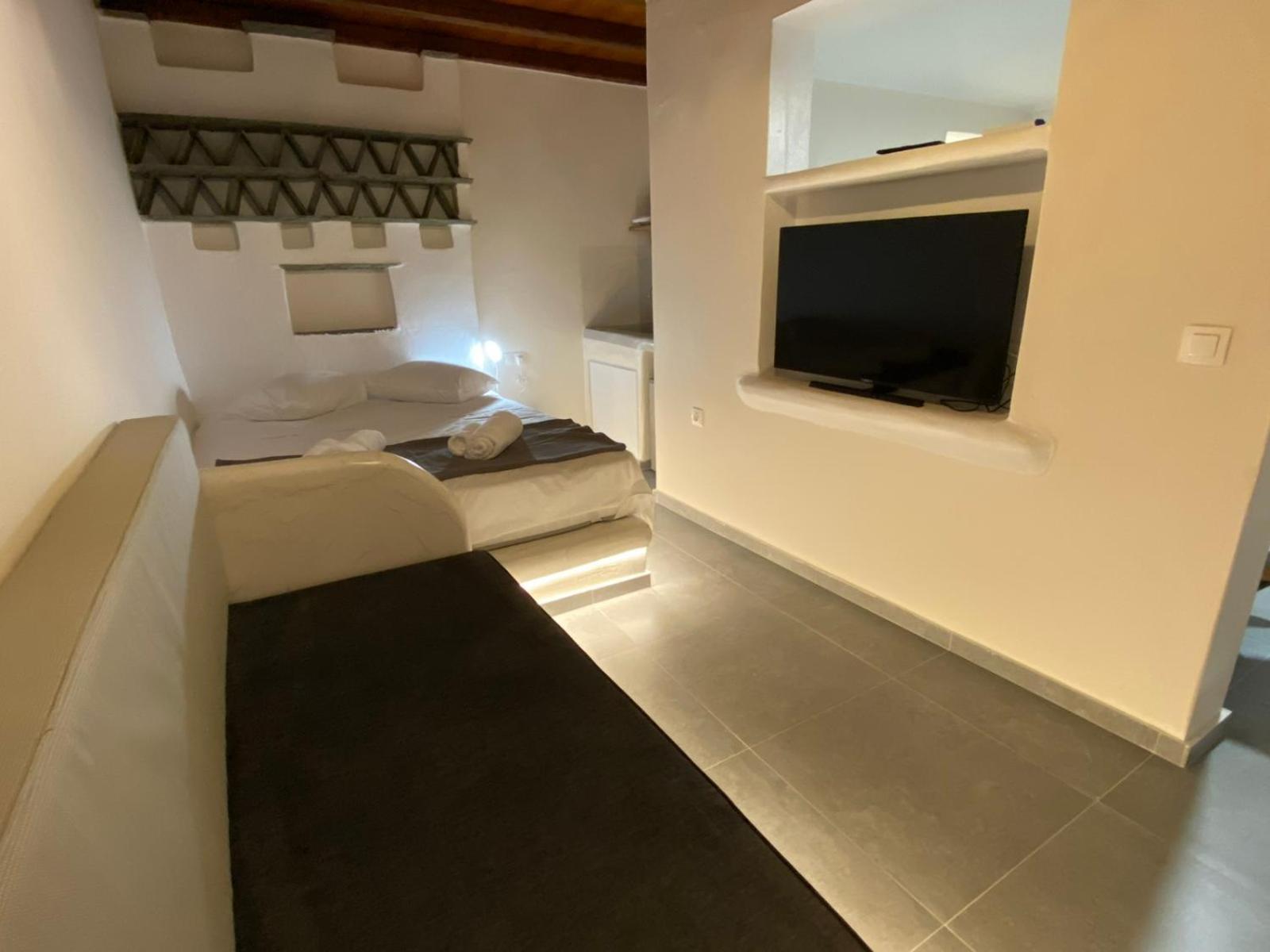 Iakovos' Luxury Penthouse * Tinos
