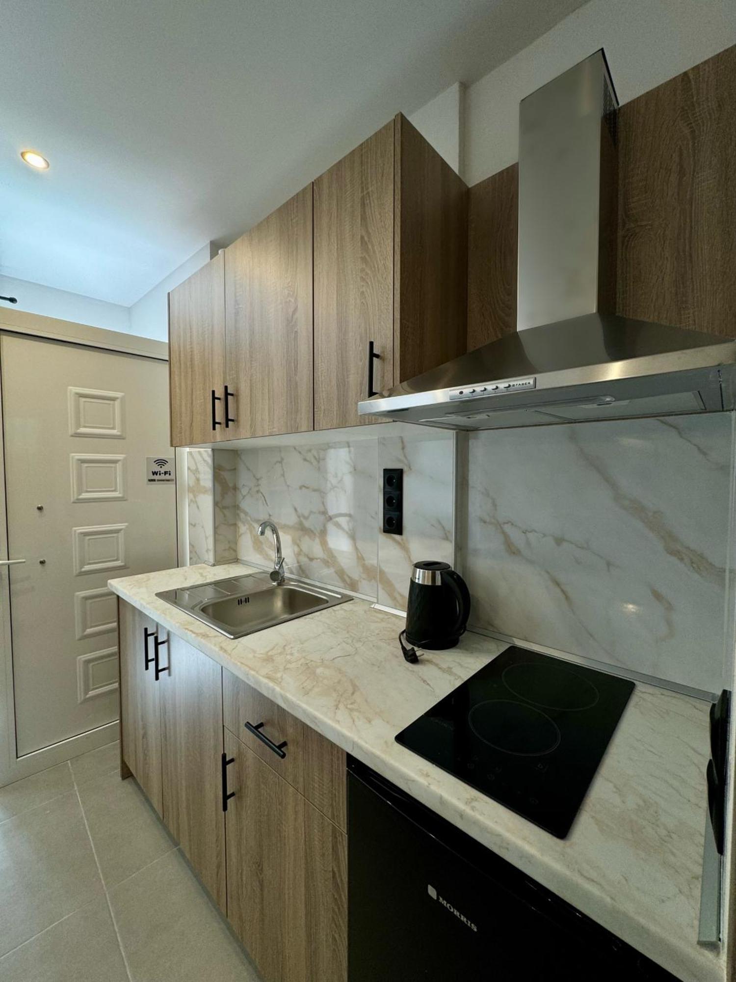 Bay View Apartment *