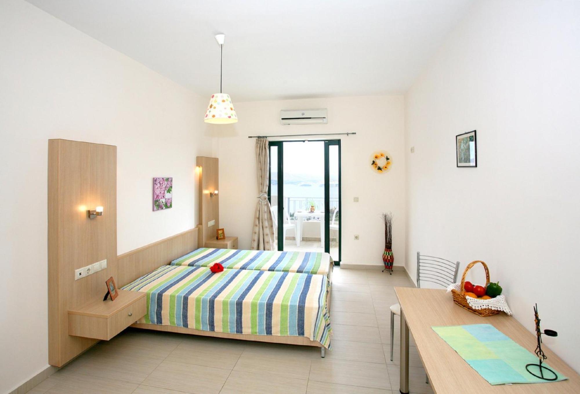 Apartment Aptera Paradise Megala Chorafia