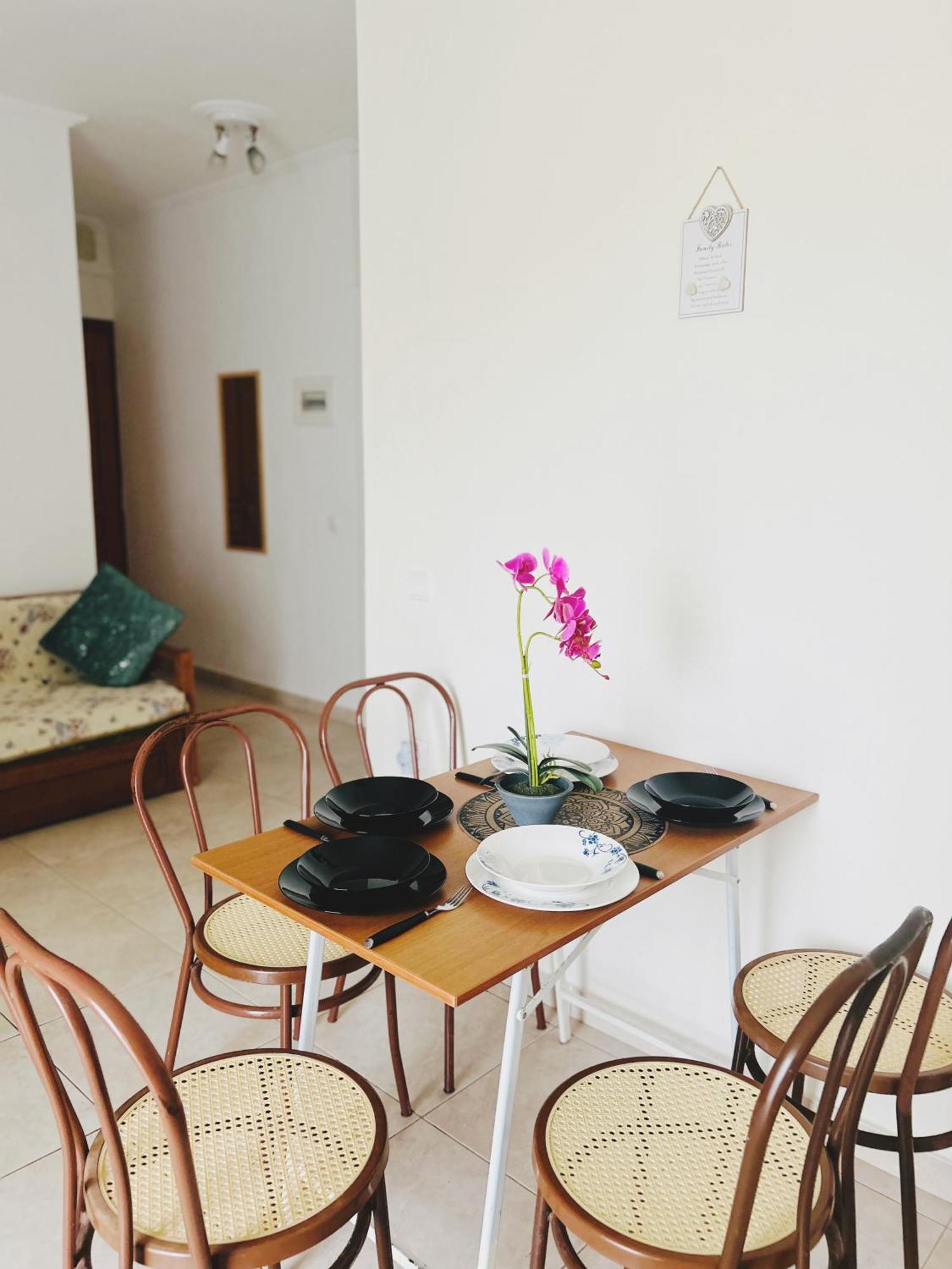 Hermanos Apartment Flogita