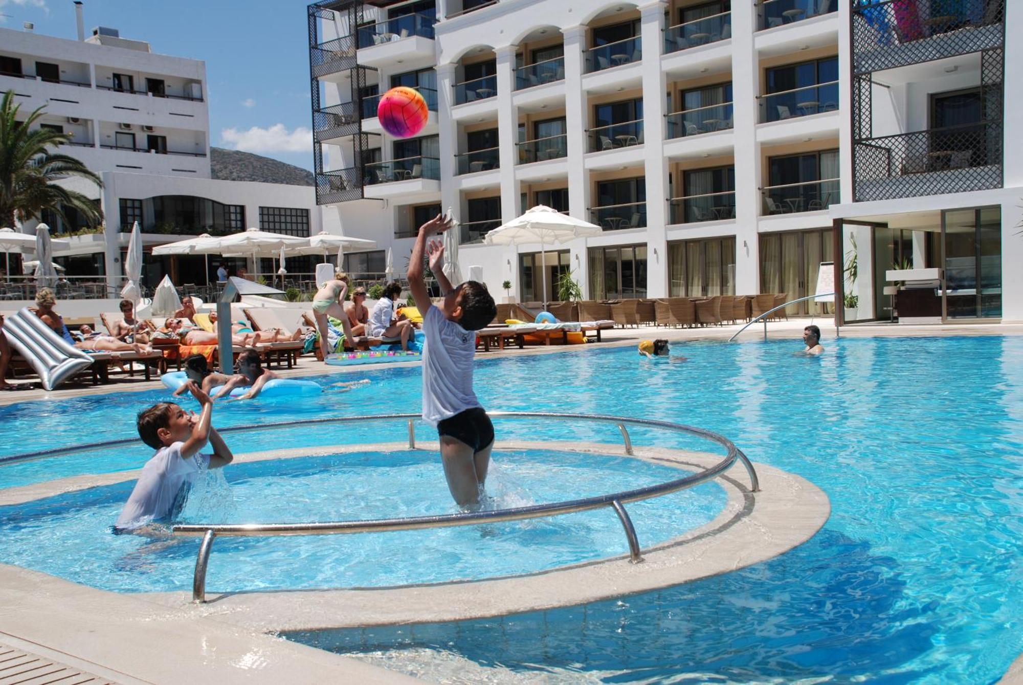 Resort Albatros & Hersonissos (Crete)