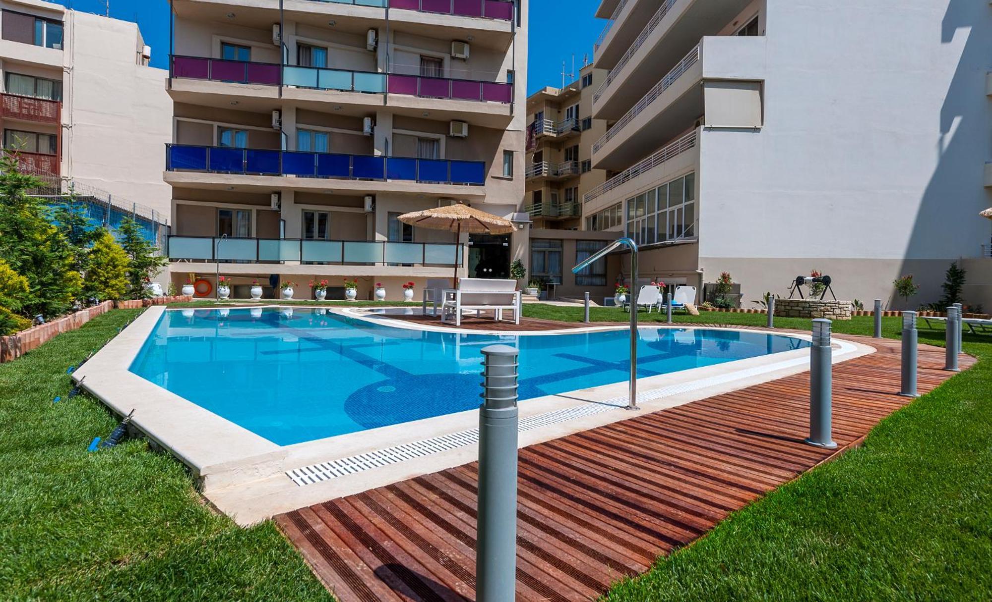 Aparthotel Leonidas & Rethymno (Crete)