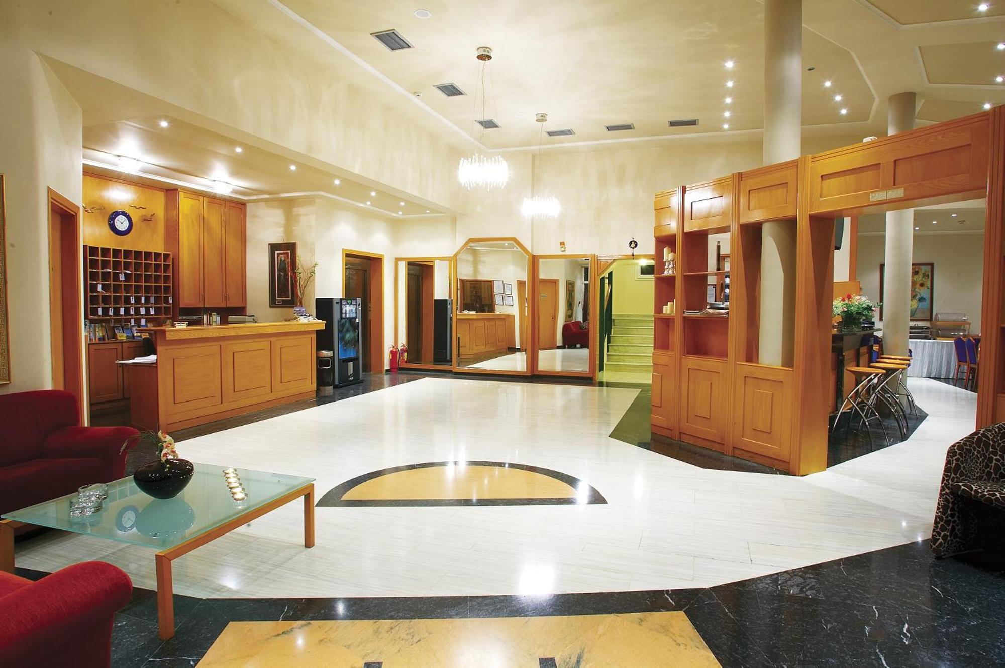 Hotel Iris Thermi