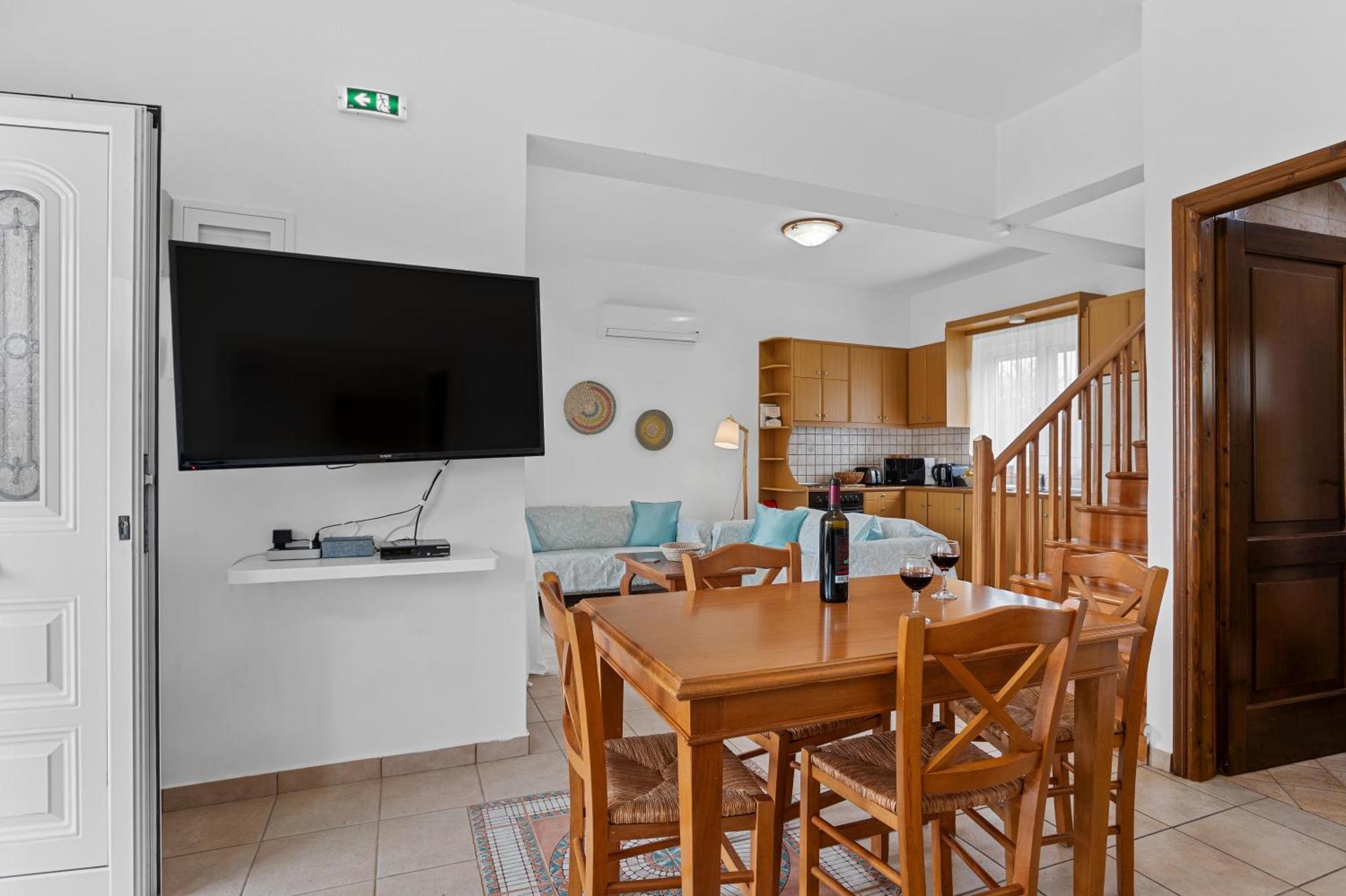 Villa Sea View Manolis With Private Pool Near The Kalyves