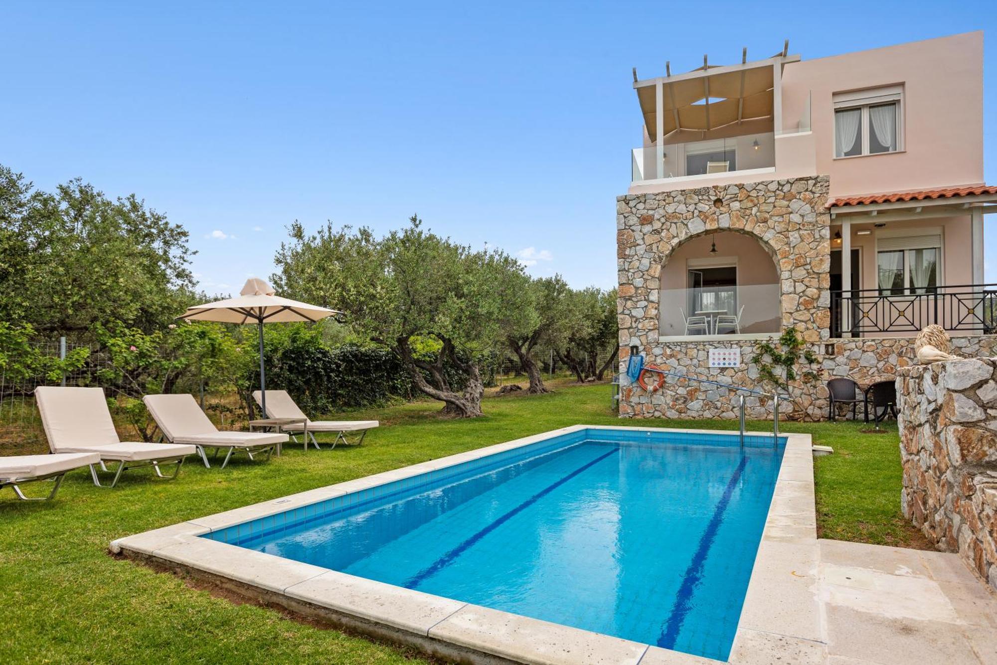Sea View Manolis With Private Pool Near The Kalyves