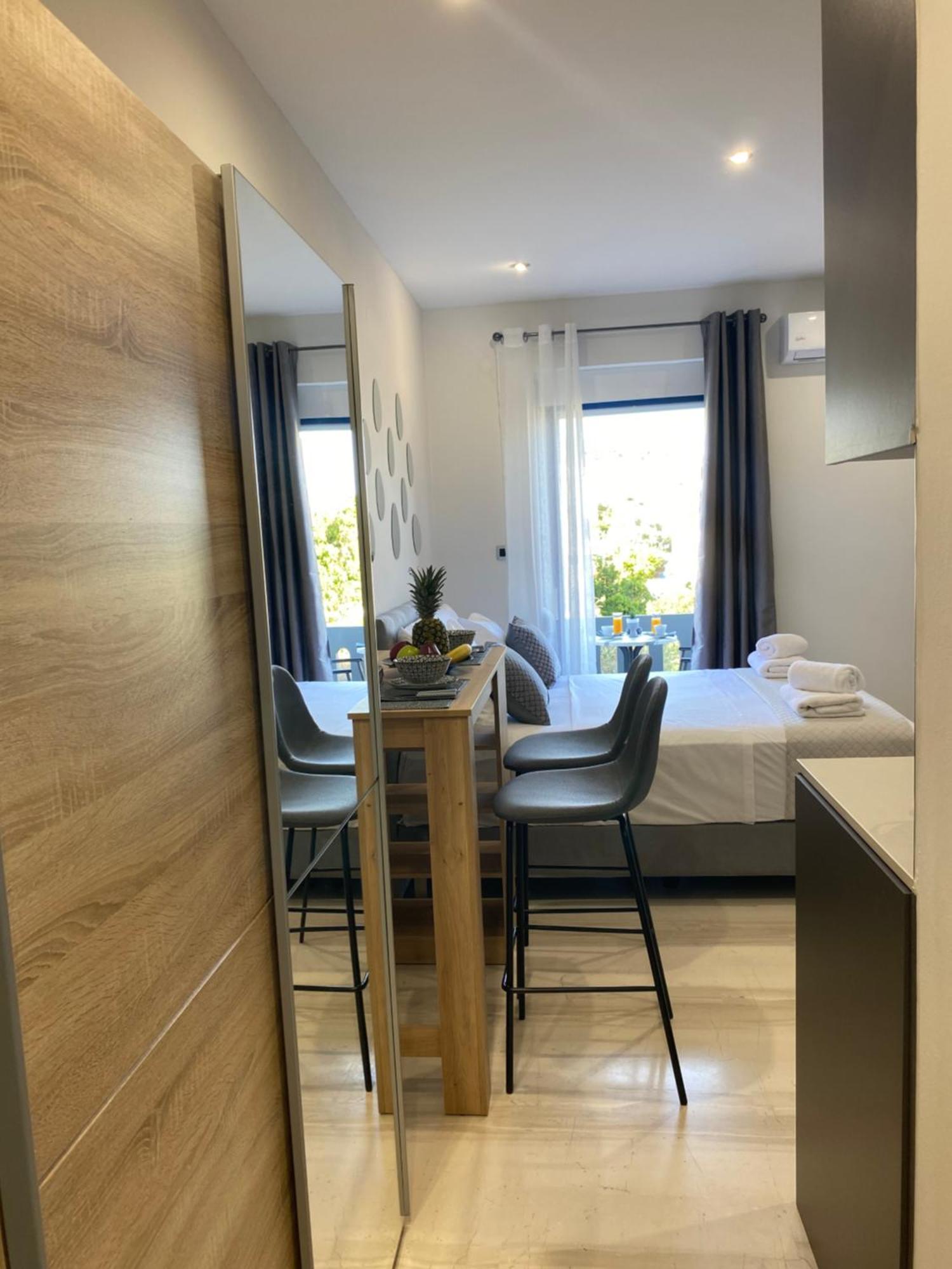 Apartment Rouan *