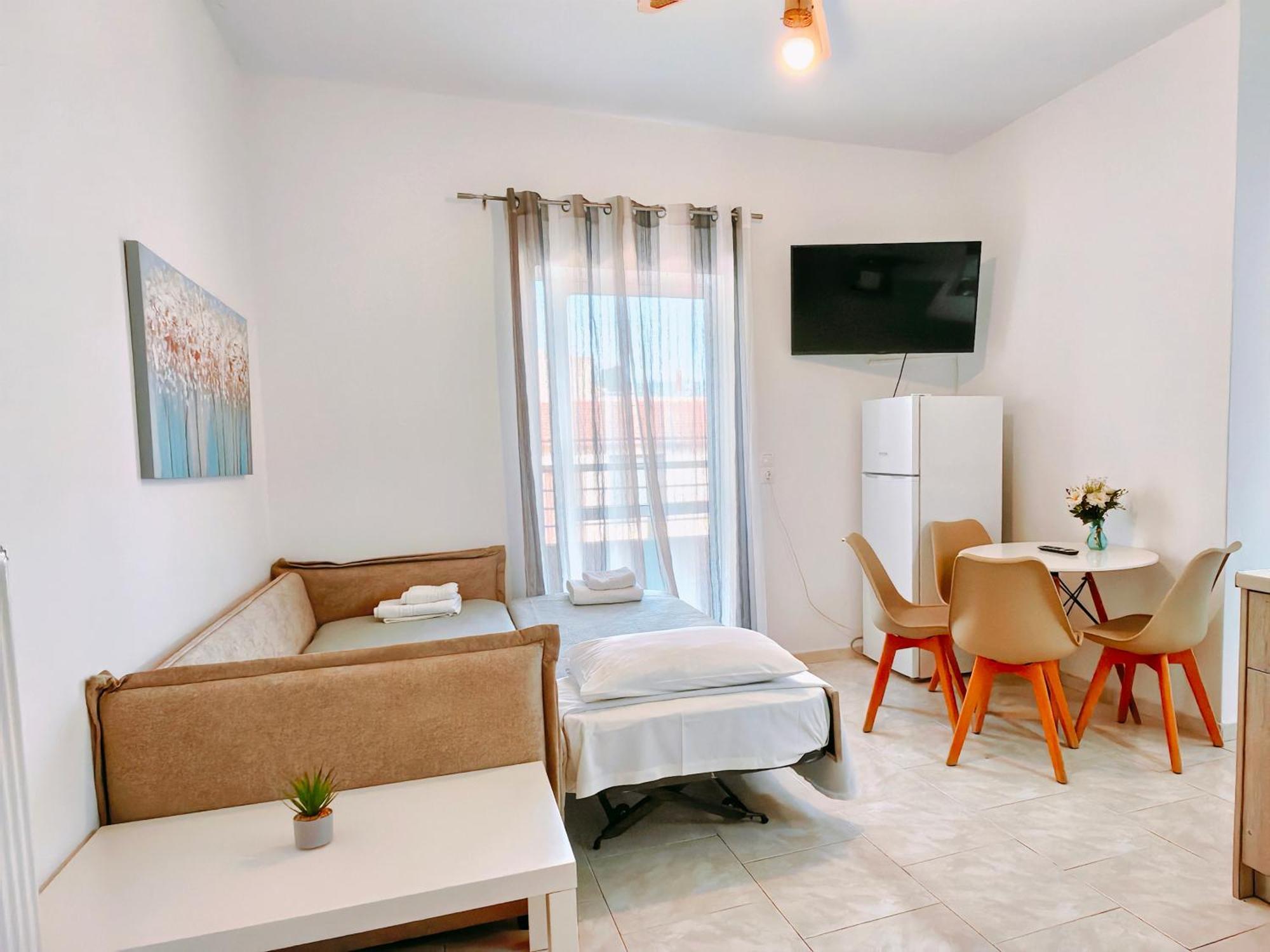 Eva Ivoni Amoudara (Heraklion)