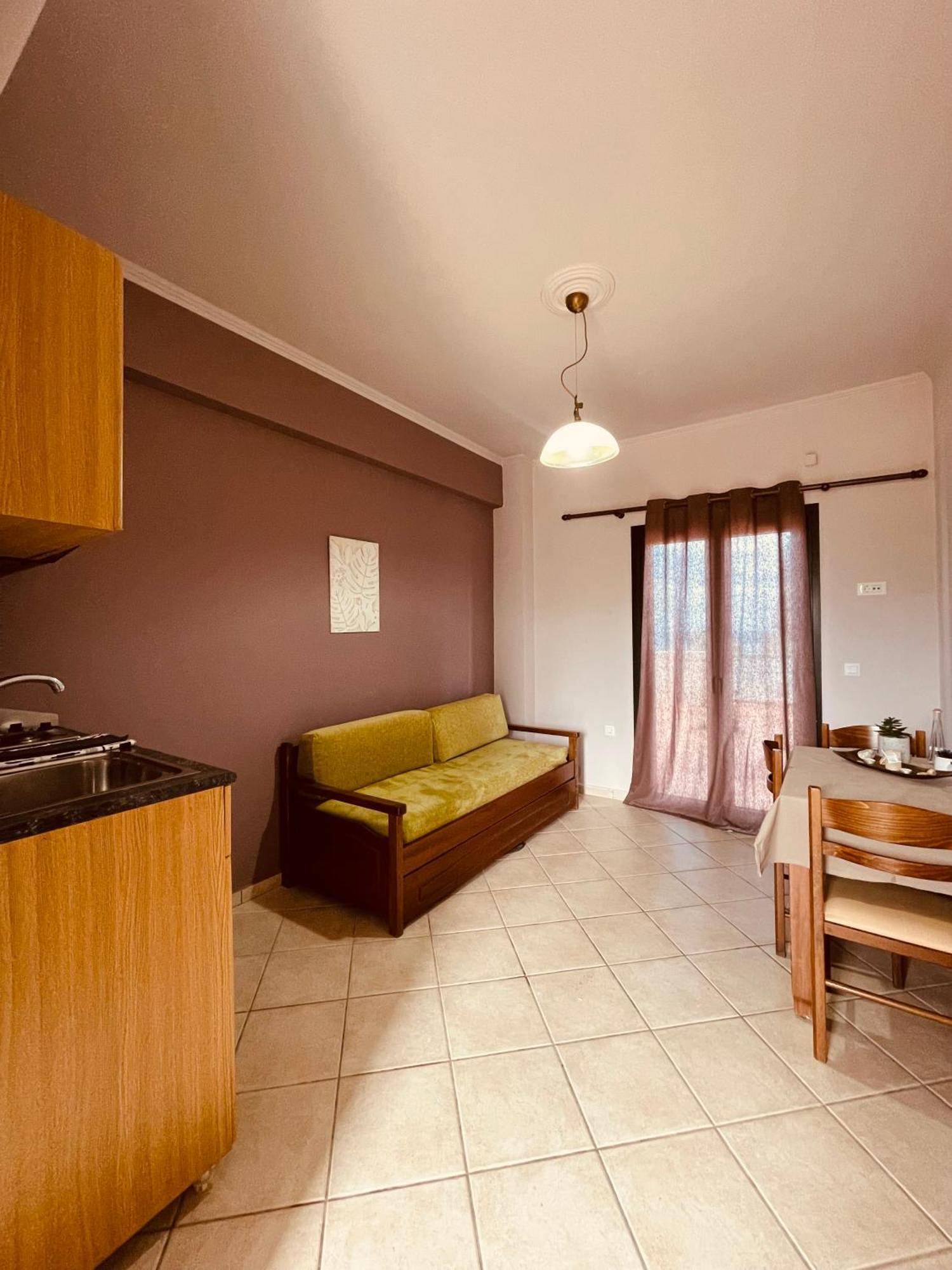Girogiali Apts Apartment
