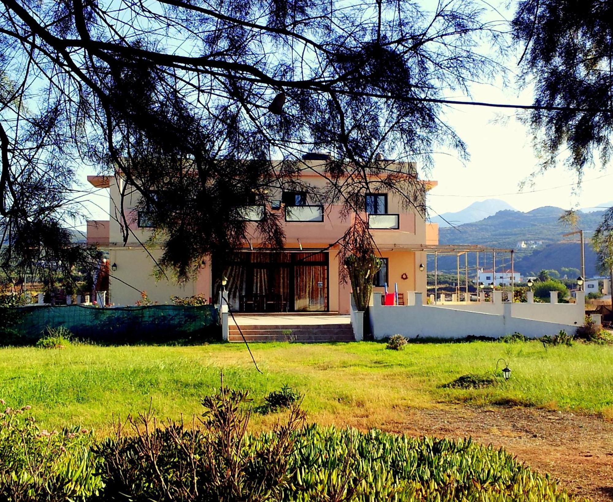 Apartment Girogiali Apts